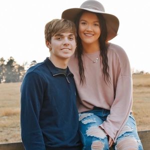 Meet your Posher, Makayla